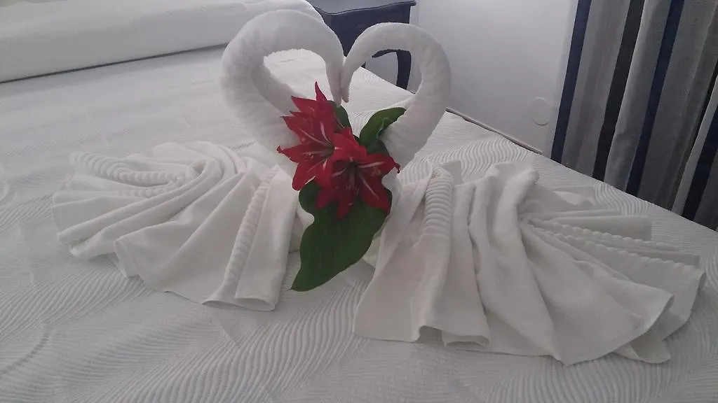 בית הארחה נרחה Hostal Boutique Bajamar